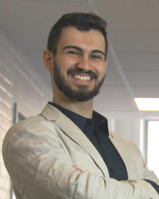 Haman Mamdouhi